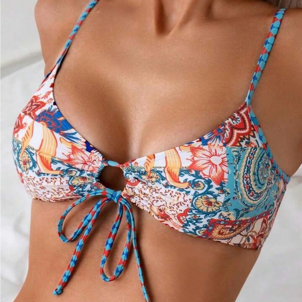 SHEIN Colorful Floral Bikini Top